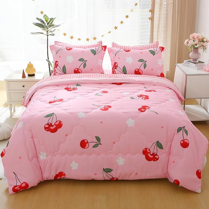 The microfiber filling is soft and fluffy, and you and your child will love snuggling up in this cozy set for either a nap or a good night's sleep.