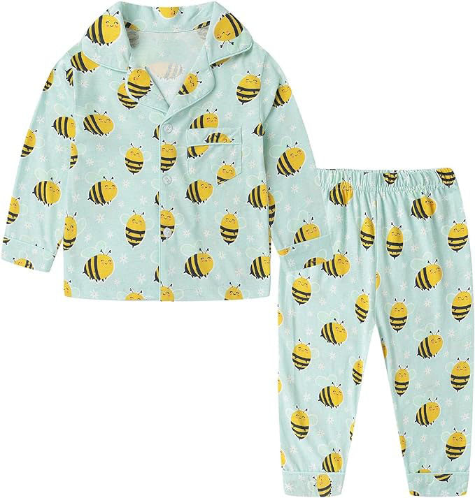 Our smooth pajamas set are available in a variety of sizes and colors, along with matching eye masks and hair ties, perfect for lounging and cozying up at home.