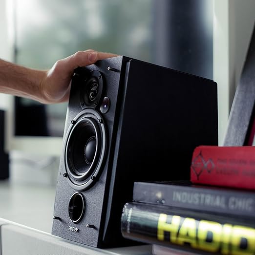 woofers for optimum bass response and naturally fine-tuned sound produced from 2 x 19mm silk dome tweeter.Active Bookshelf Speakers with Bluetooth and Optical Input - 2.0 Studio Monitor Speaker - Built-in Amplifier with Subwoofer Line Out