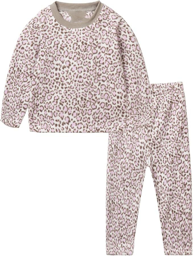 Material for Warmth and Coziness: Crafted from high-quality polyester, this kids' winter pajama set offers a soft touch against the skin, providing ultimate comfort and warmth throughout the cold season