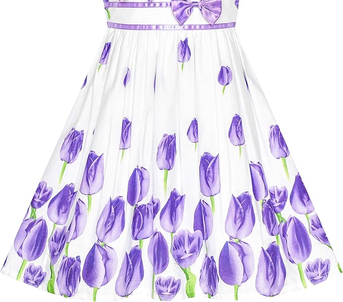 the dress is made of a bright rose print pattern, the upper body is sleeveless and off the shoulder, the left shoulder is inlaid with a bow with beads and flowers