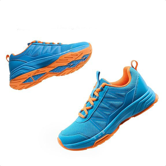 Equipped with anti-kick and abrasion-resistant materials on the front toe, these kids' running shoes not only shield their toes from scuffs but also make cleaning easy. Your kids can run, jump, and explore worry-free.