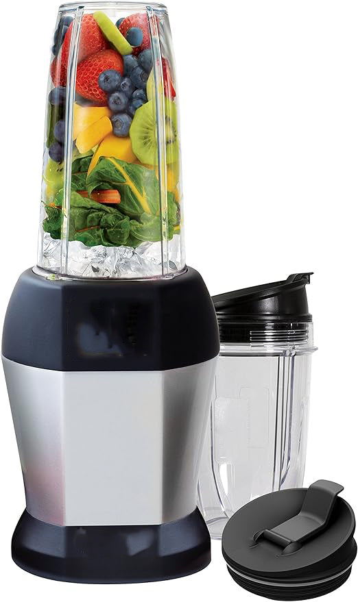 Frozen blending, crush through ice and frozen fruit for cold, healthy drinks and smoothies 900W