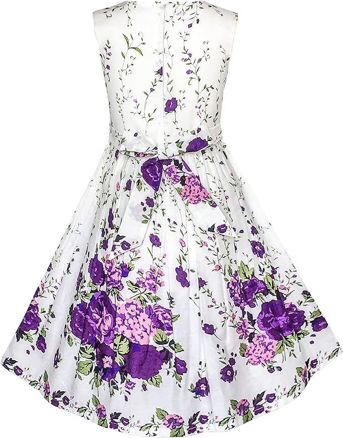 two ribbons on the back of the waist allow you to put It is tied into a bow or other shape, making your princess look more noble and elegant.