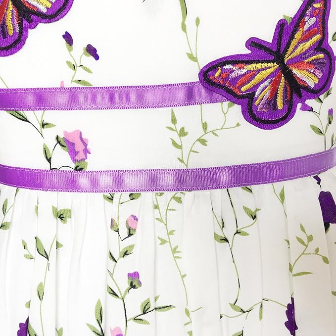 two ribbons on the back of the waist allow you to put It is tied into a bow or other shape, making your princess look more noble and elegant.