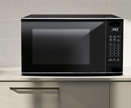 Genius Sensor takes the guesswork out of cooking by accurately adjusting heating levels to cook different food types to perfection at the touch of a button, Genius 1100 W Microwave Oven